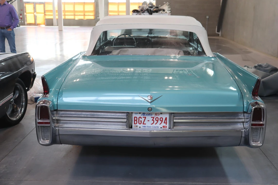 1963 Cadillac Series 62 6th Gen - Image 24 of 31