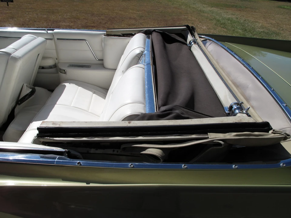 1963 Cadillac Series 62 6th Gen - Image 18 of 31
