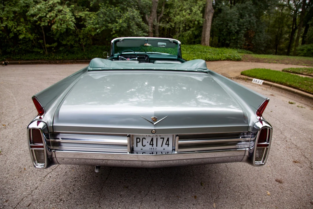 1963 Cadillac Series 62 6th Gen - Image 12 of 31