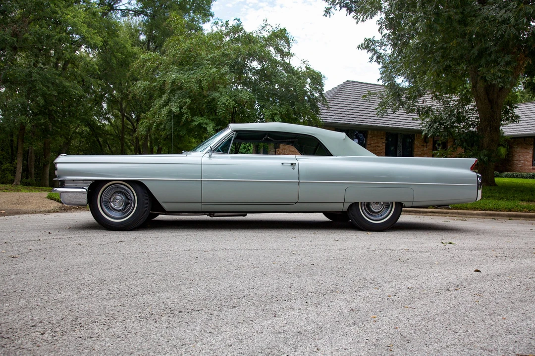 1963 Cadillac Series 62 6th Gen - Image 10 of 31