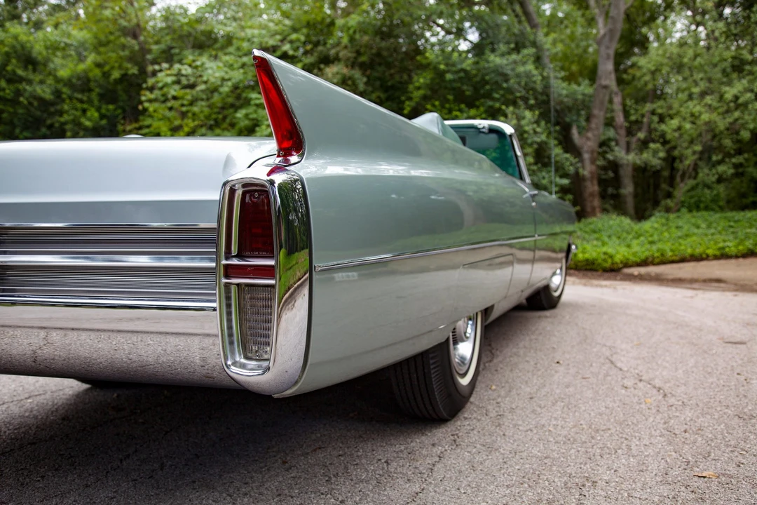 1963 Cadillac Series 62 6th Gen - Image 13 of 31