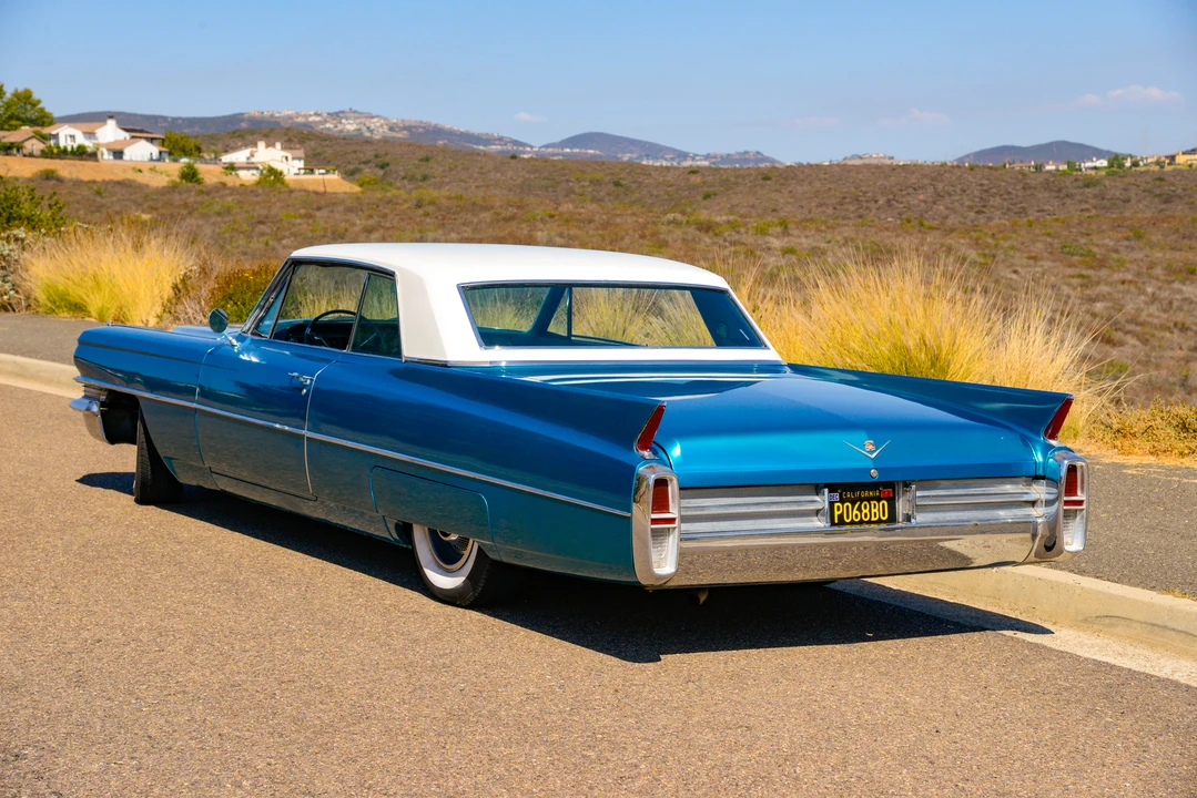 1963 Cadillac Series 62 6th Gen - Image 13 of 31