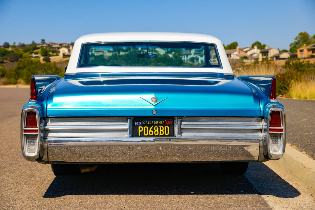 1963 Cadillac Series 62 6th Gen - Image 16 of 31