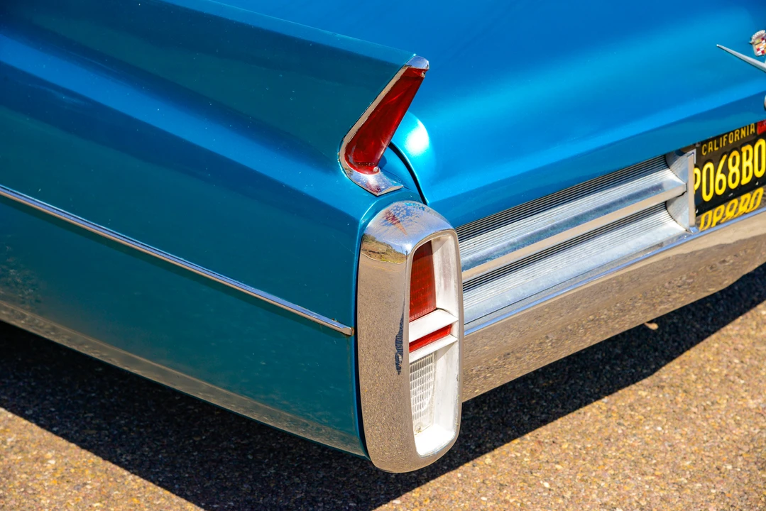 1963 Cadillac Series 62 6th Gen - Image 25 of 31