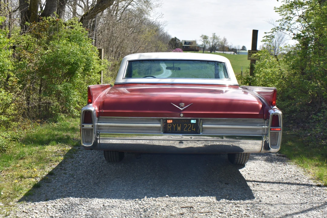 1963 Cadillac Series 62 6th Gen - Image 13 of 31