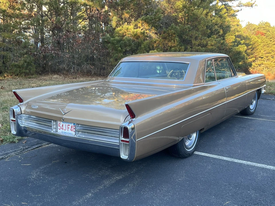 1963 Cadillac Series 62 6th Gen - Image 7 of 31