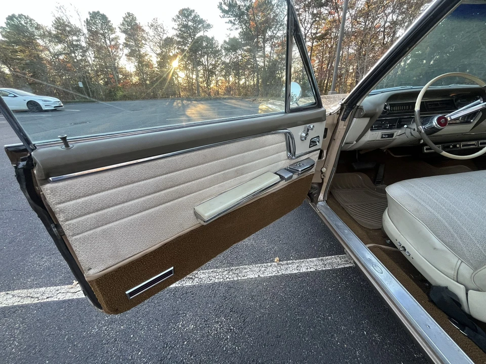 1963 Cadillac Series 62 6th Gen - Image 17 of 31