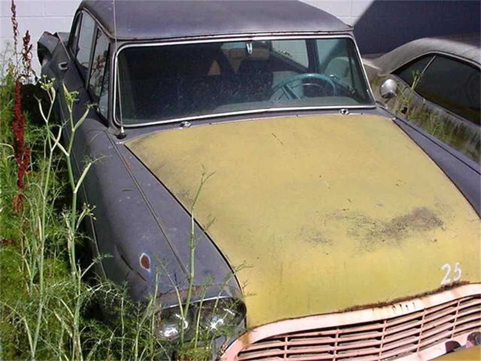 1963 Checker - Image 4 of 5