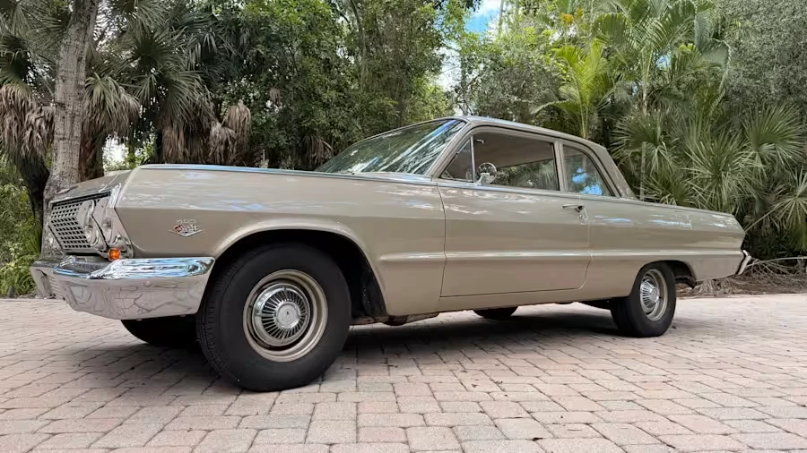 1963 Chevrolet Biscayne - Image 11 of 31