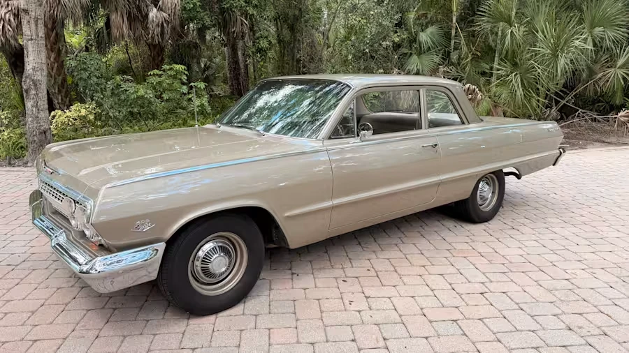 1963 Chevrolet Biscayne - Image 13 of 31