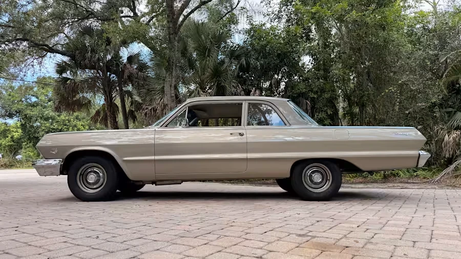 1963 Chevrolet Biscayne - Image 2 of 31