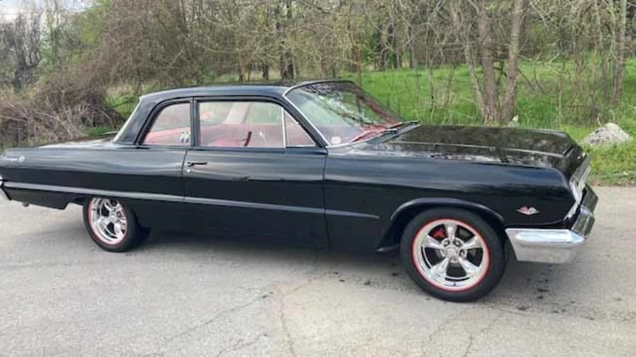 1963 Chevrolet Biscayne - Image 2 of 13