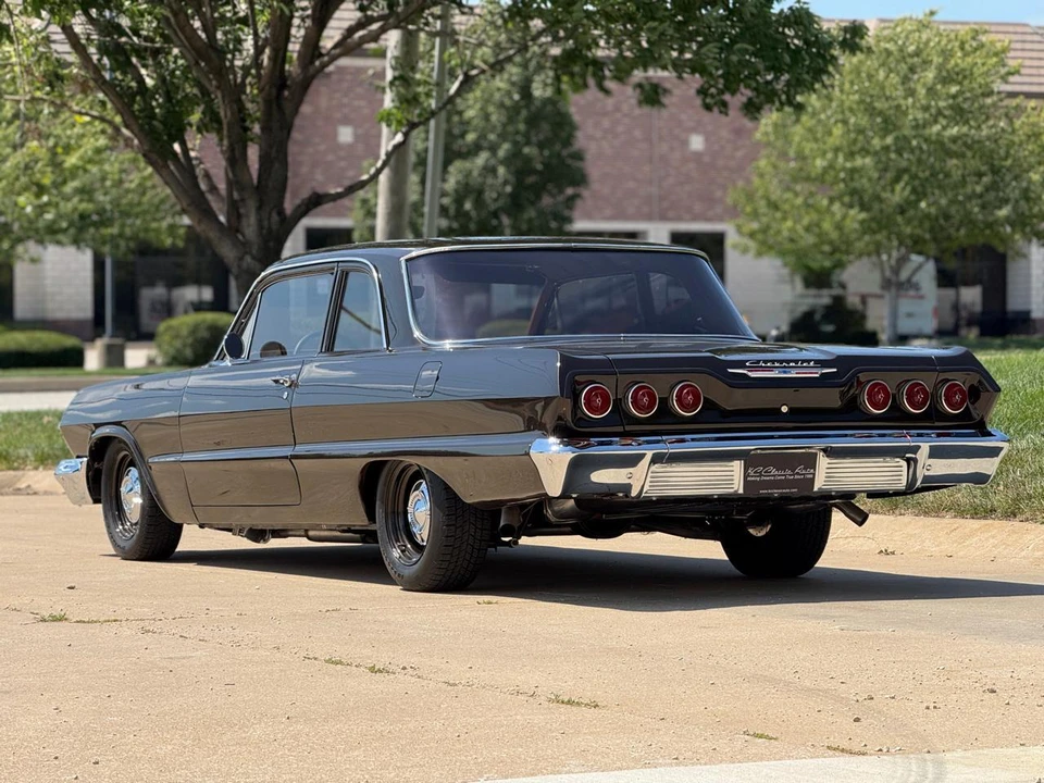1963 Chevrolet Biscayne - Image 11 of 31