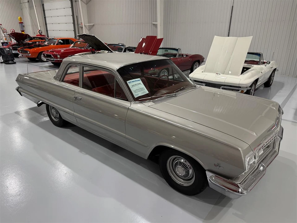 1963 Chevrolet Biscayne - Image 11 of 31