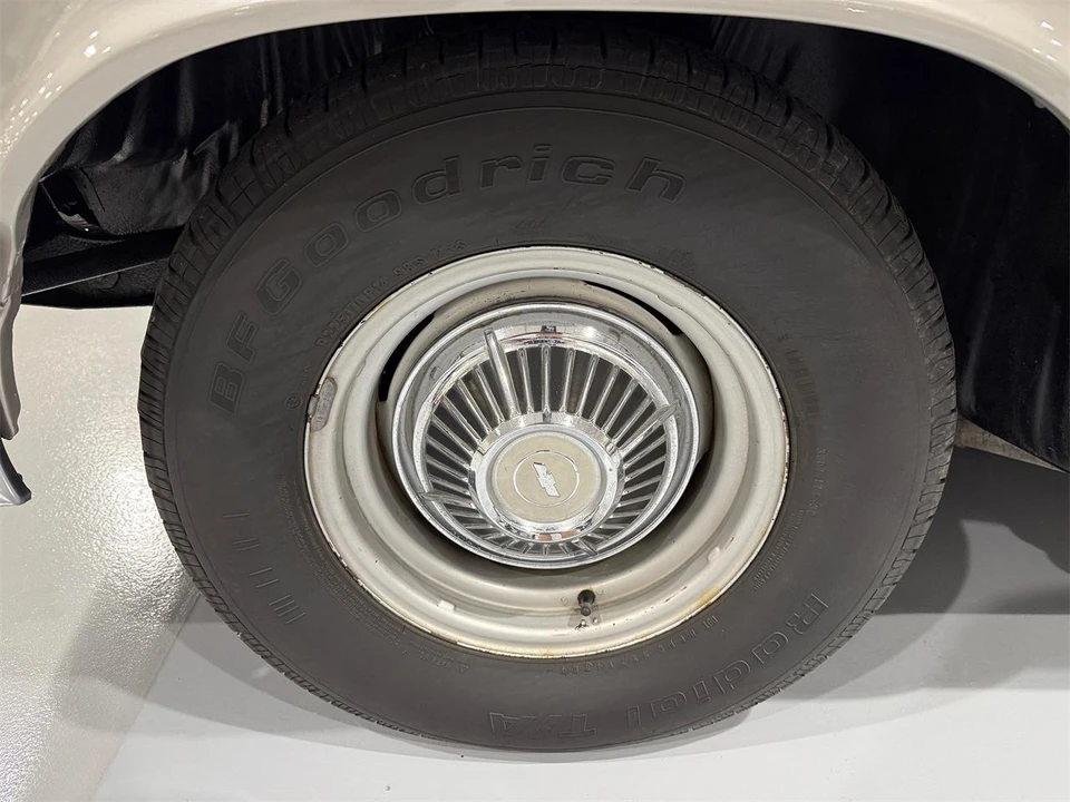 1963 Chevrolet Biscayne - Image 13 of 31