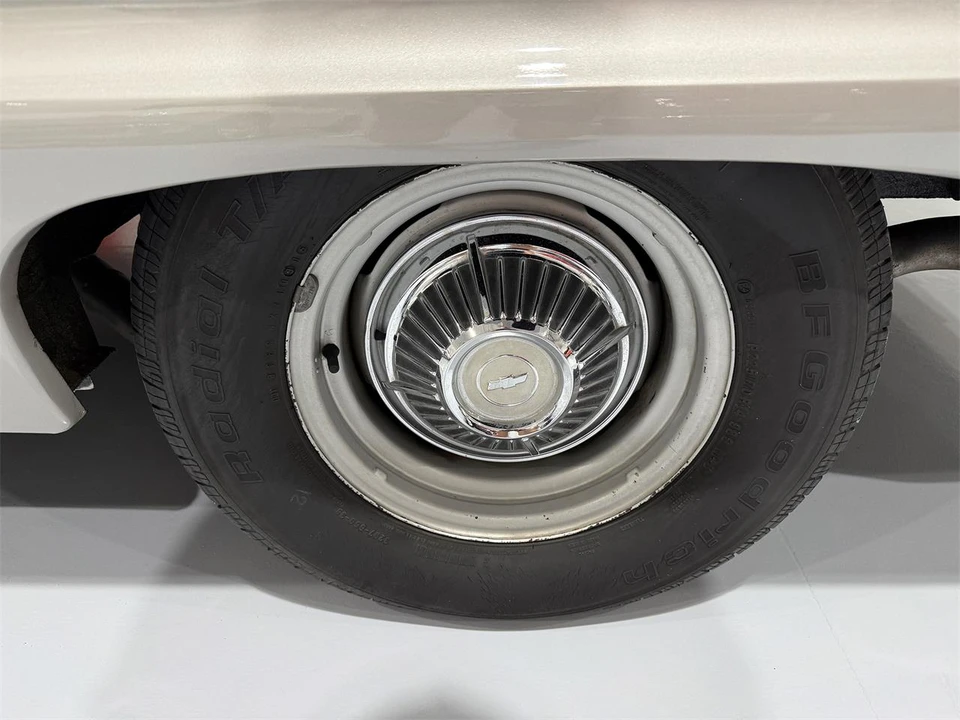 1963 Chevrolet Biscayne - Image 14 of 31