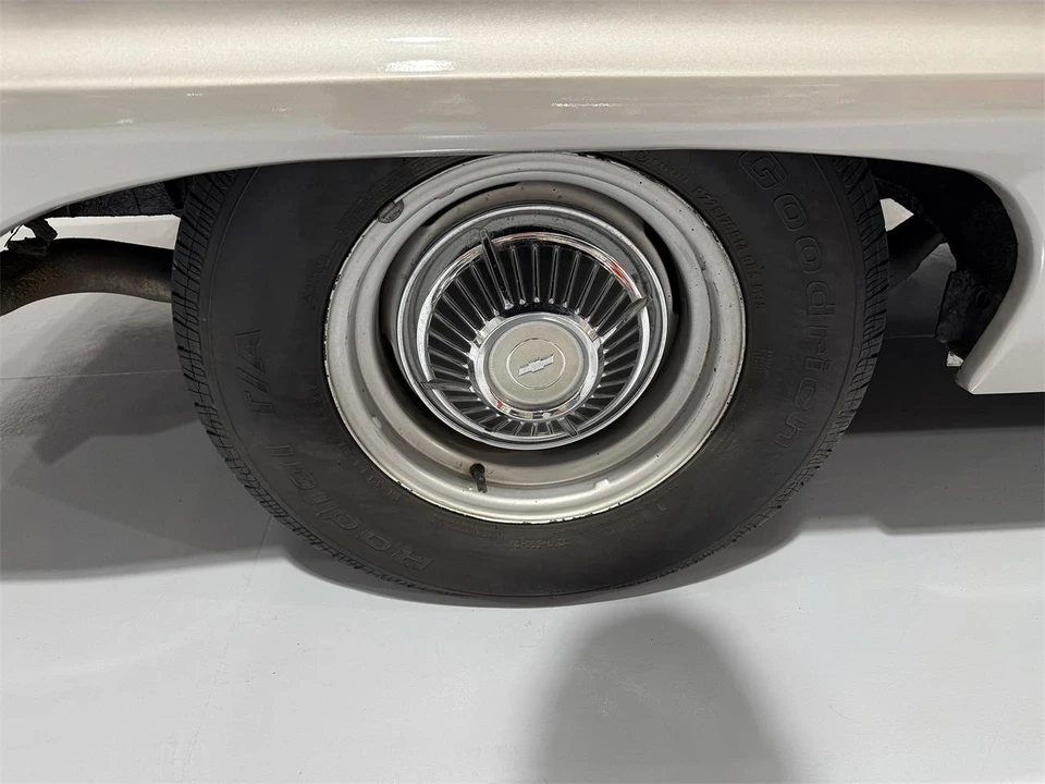 1963 Chevrolet Biscayne - Image 16 of 31