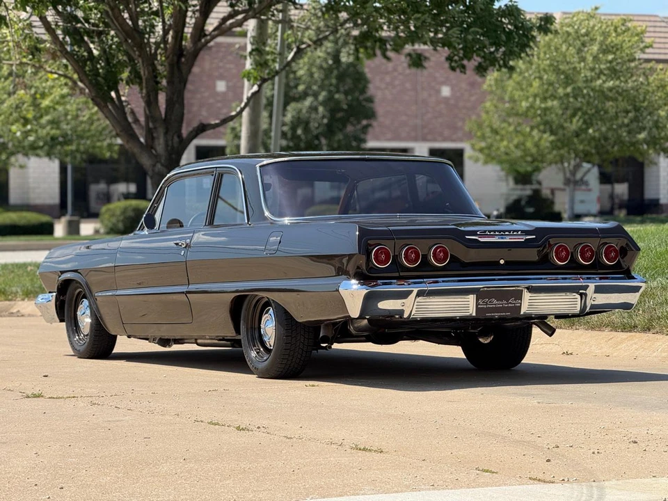 1963 Chevrolet Biscayne - Image 13 of 31