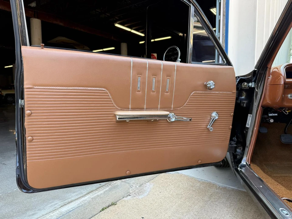 1963 Chevrolet Biscayne - Image 30 of 31