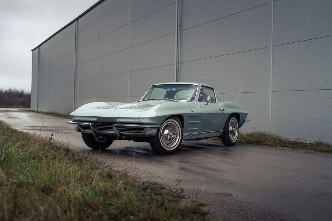 1963 Chevrolet Corvette C2 - Image 17 of 31