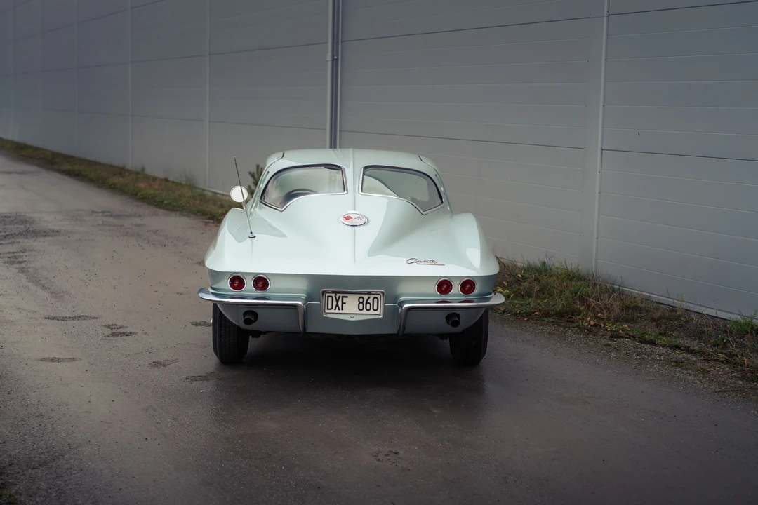 1963 Chevrolet Corvette C2 - Image 13 of 31