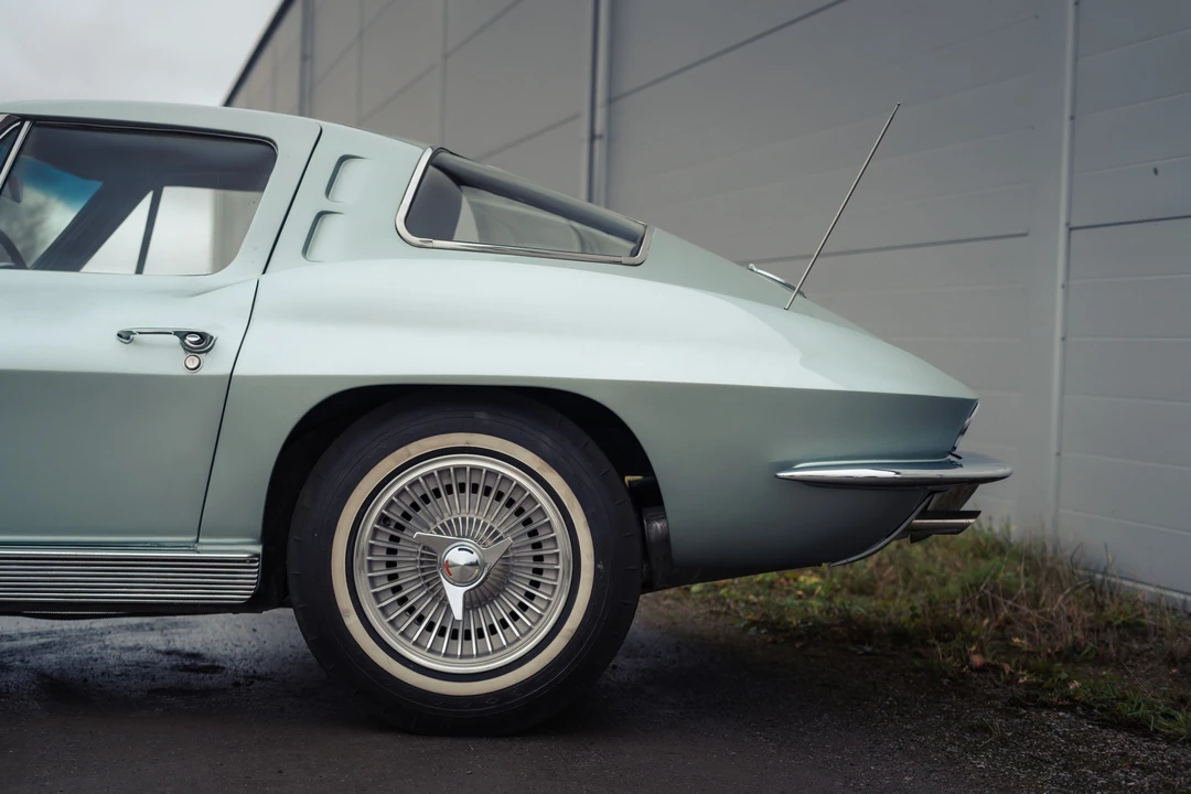 1963 Chevrolet Corvette C2 - Image 9 of 31