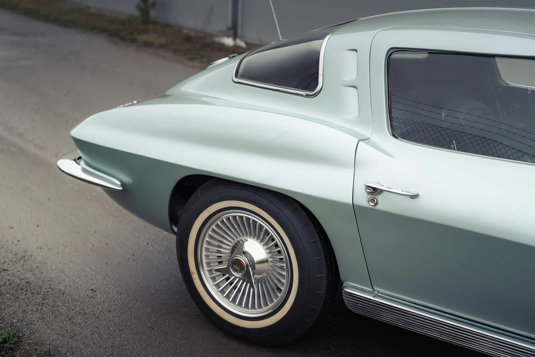 1963 Chevrolet Corvette C2 - Image 22 of 31