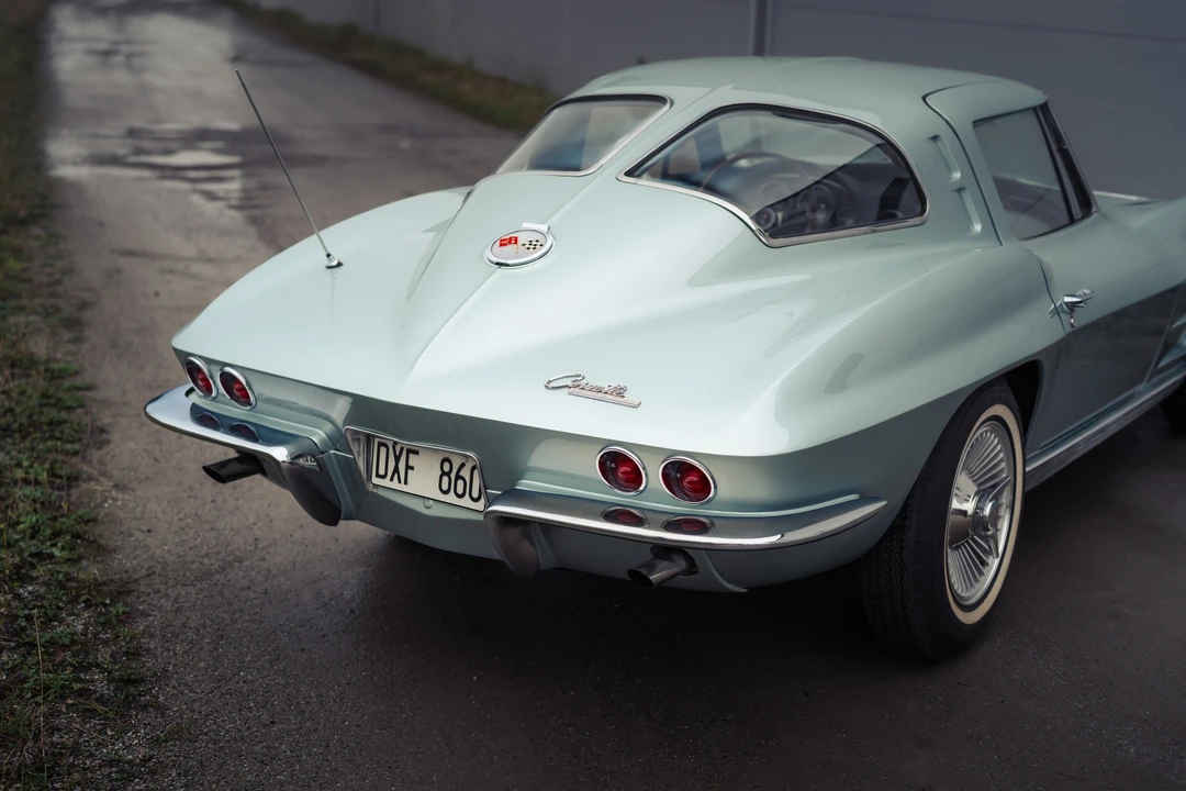 1963 Chevrolet Corvette C2 - Image 28 of 31