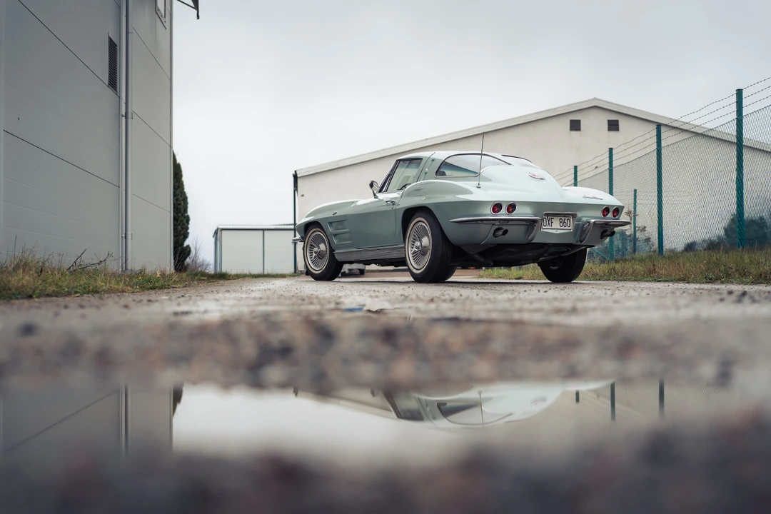 1963 Chevrolet Corvette C2 - Image 14 of 31