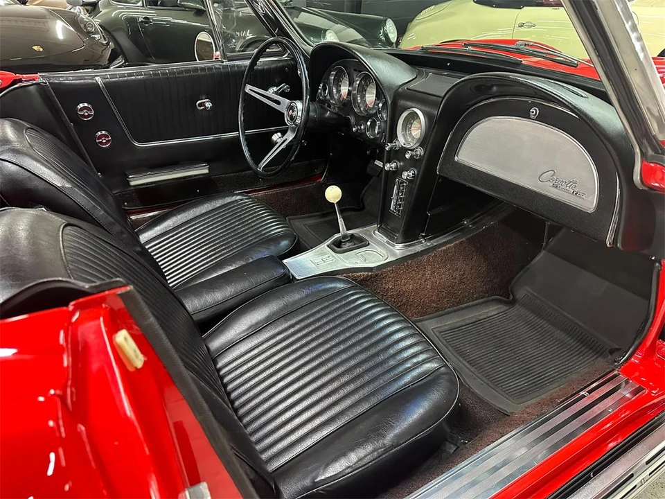 1963 Chevrolet - Image 28 of 31