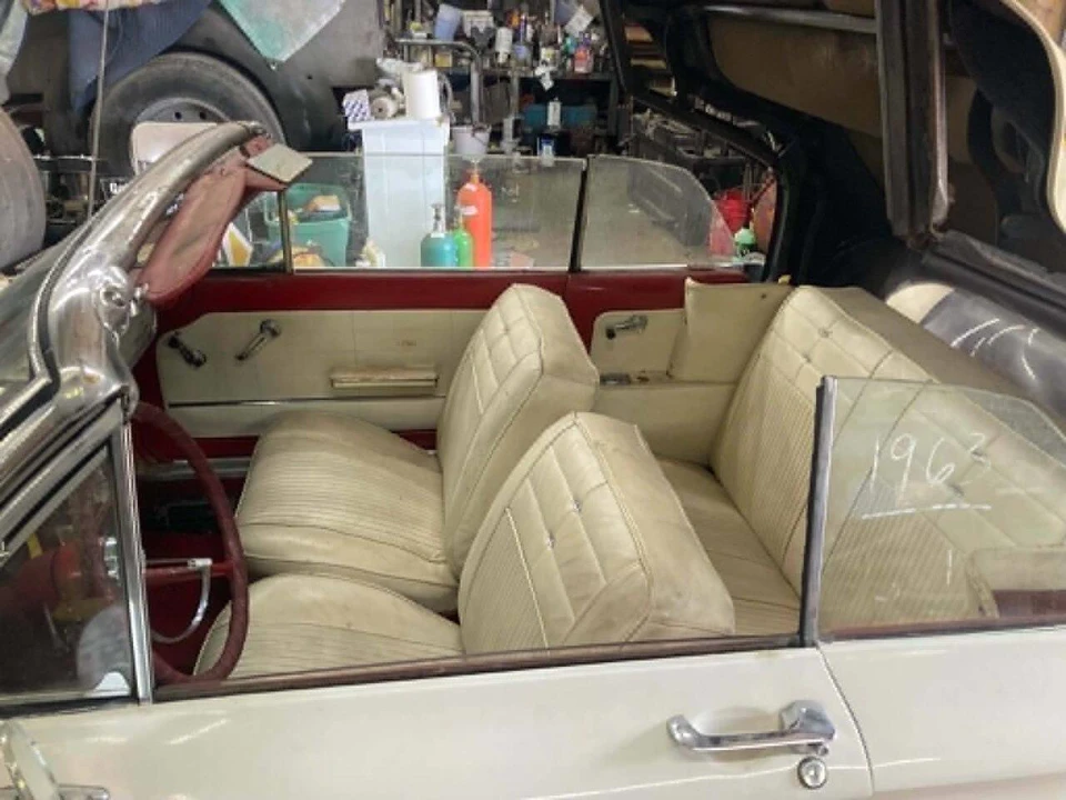 1963 Chevrolet Corvair 1st Gen - Image 2 of 3