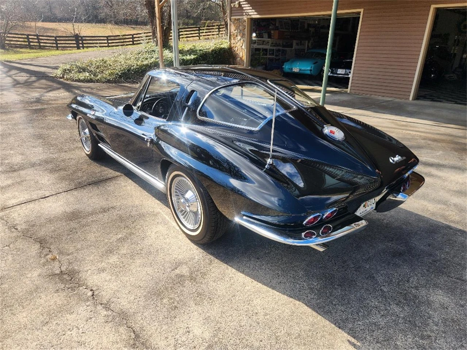 1963 Chevrolet Corvette C2 - Image 8 of 31