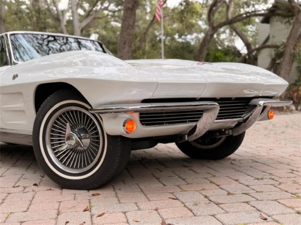 1963 Chevrolet Corvette C2 - Image 9 of 31