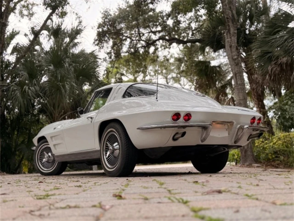 1963 Chevrolet Corvette C2 - Image 3 of 31