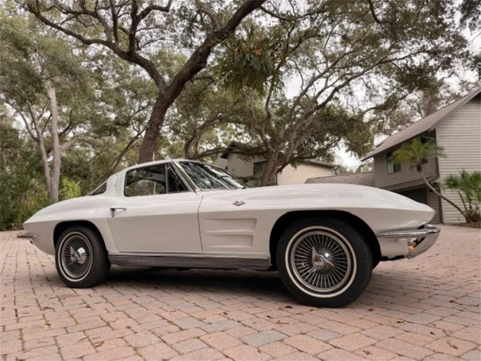 1963 Chevrolet Corvette C2 - Image 10 of 31
