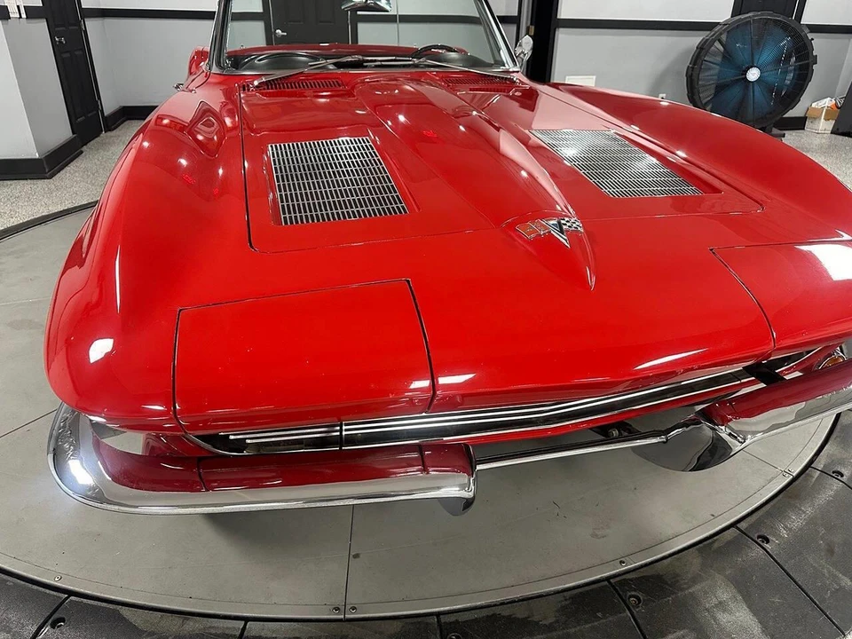 1963 Chevrolet Corvette C2 - Image 25 of 31