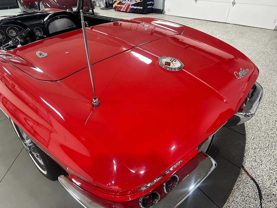 1963 Chevrolet Corvette C2 - Image 24 of 31