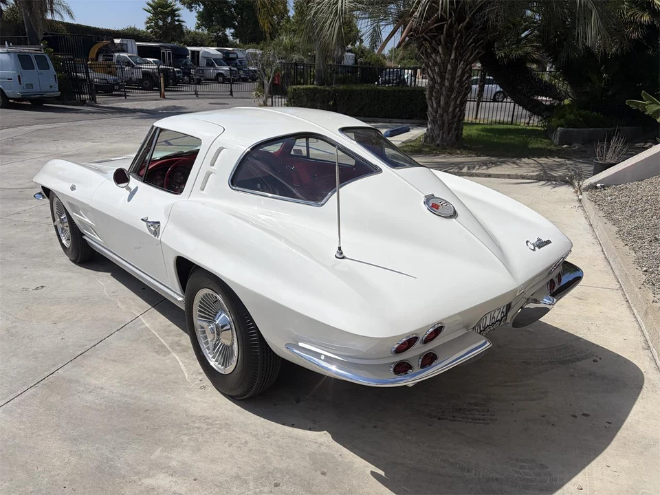 1963 Chevrolet Corvette C2 - Image 7 of 31