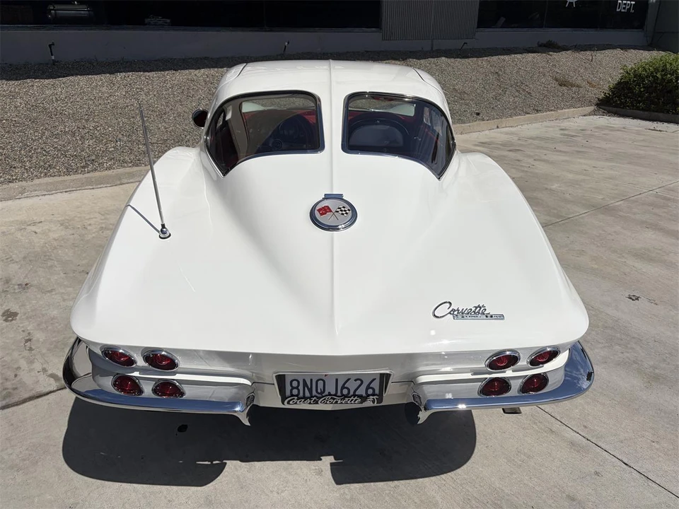 1963 Chevrolet Corvette C2 - Image 13 of 31