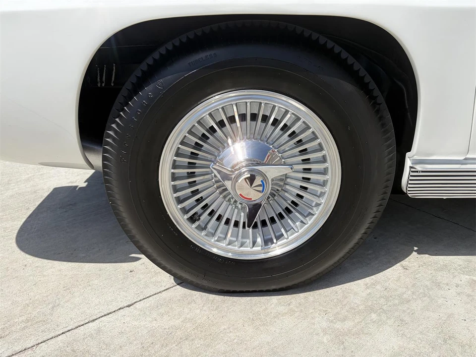 1963 Chevrolet Corvette C2 - Image 16 of 31