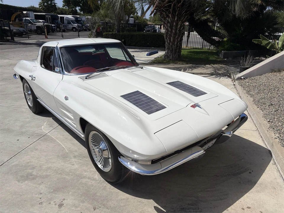 1963 Chevrolet Corvette C2 - Image 18 of 31