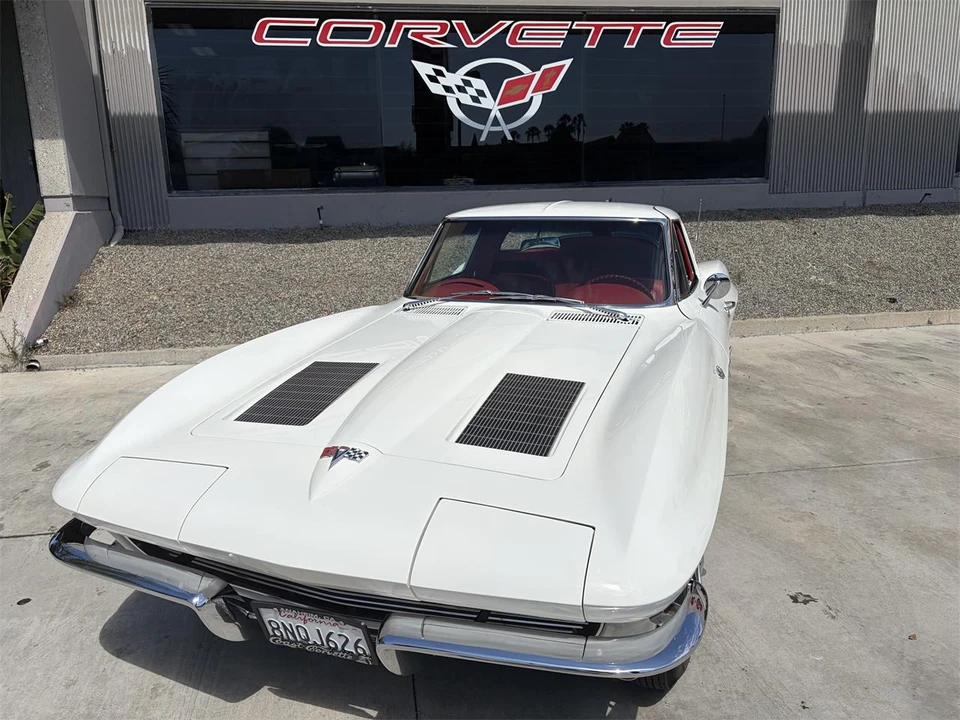 1963 Chevrolet Corvette C2 - Image 21 of 31