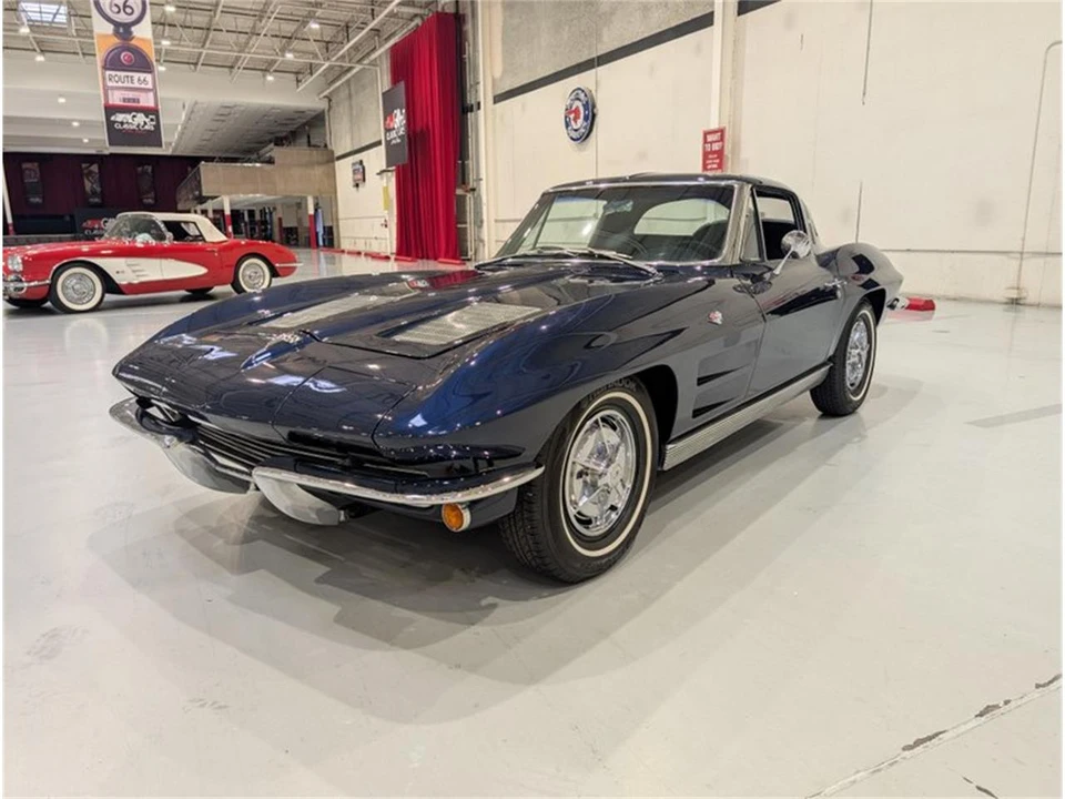 1963 Chevrolet Corvette C2 - Image 3 of 17