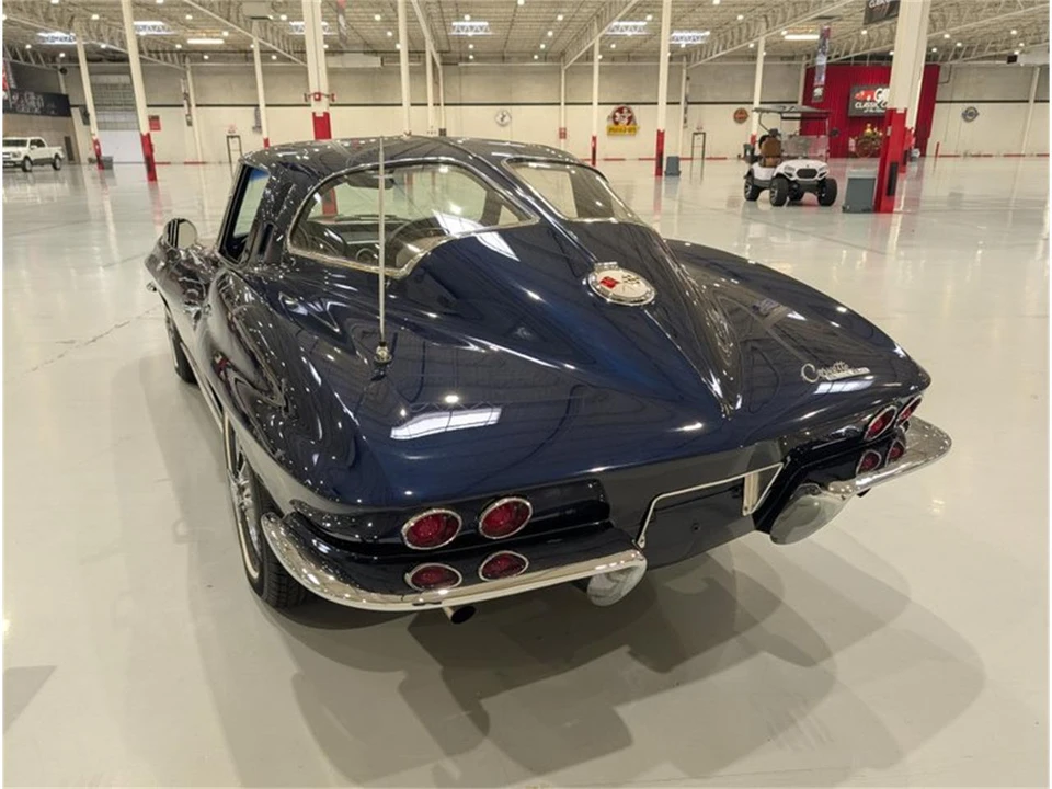 1963 Chevrolet Corvette C2 - Image 7 of 17