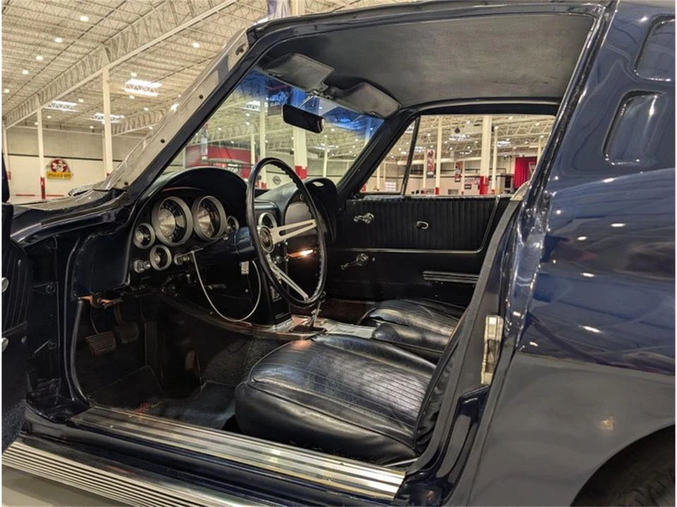 1963 Chevrolet Corvette C2 - Image 14 of 17