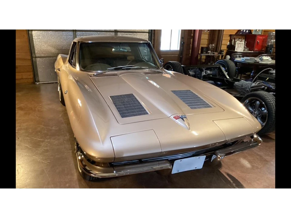 1963 Chevrolet Corvette C2 - Image 3 of 12
