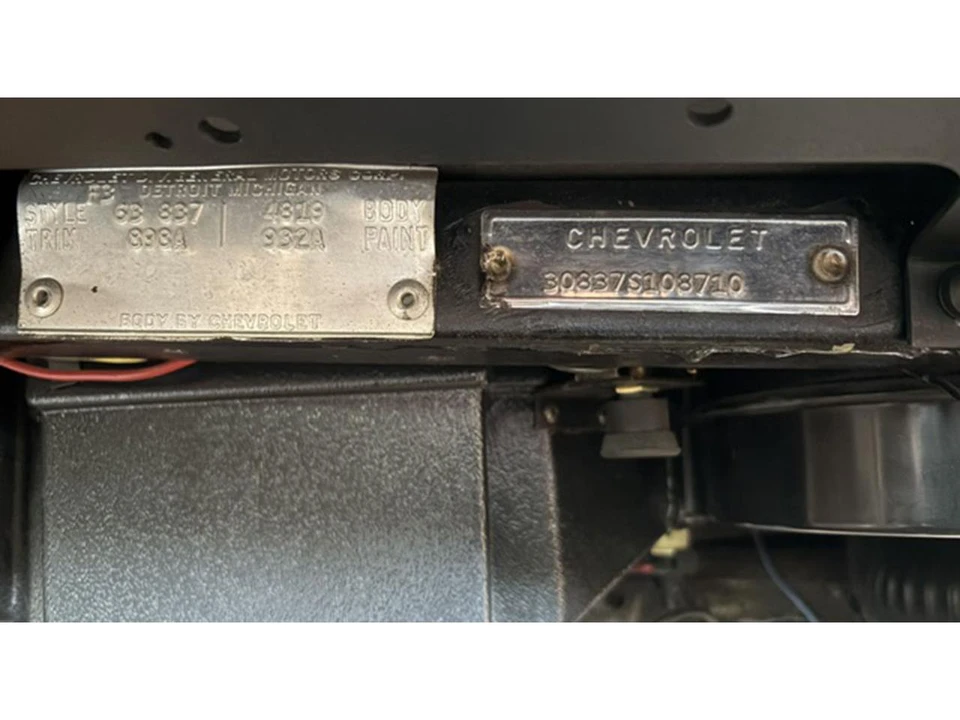 1963 Chevrolet Corvette C2 - Image 11 of 12