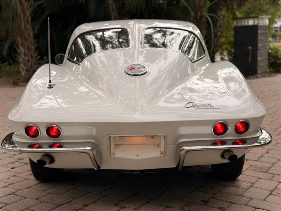 1963 Chevrolet Corvette C2 - Image 6 of 31