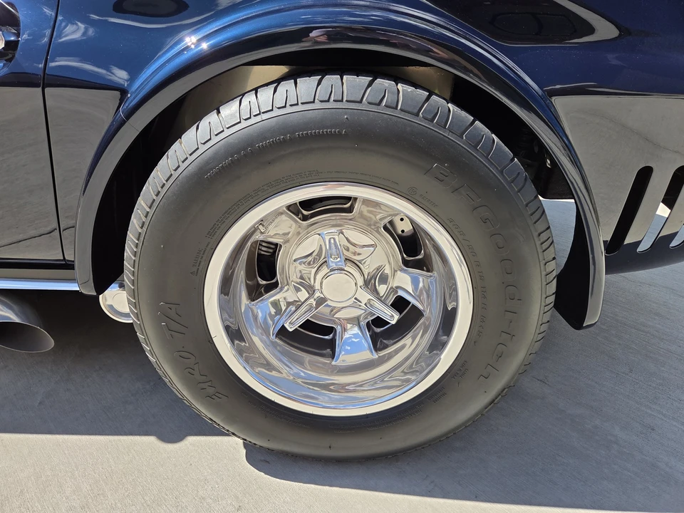 1963 Chevrolet Corvette C2 - Image 19 of 31