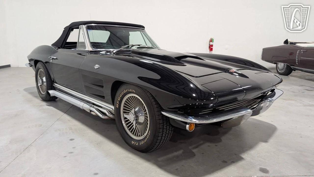1963 Chevrolet Corvette C2 - Image 21 of 31